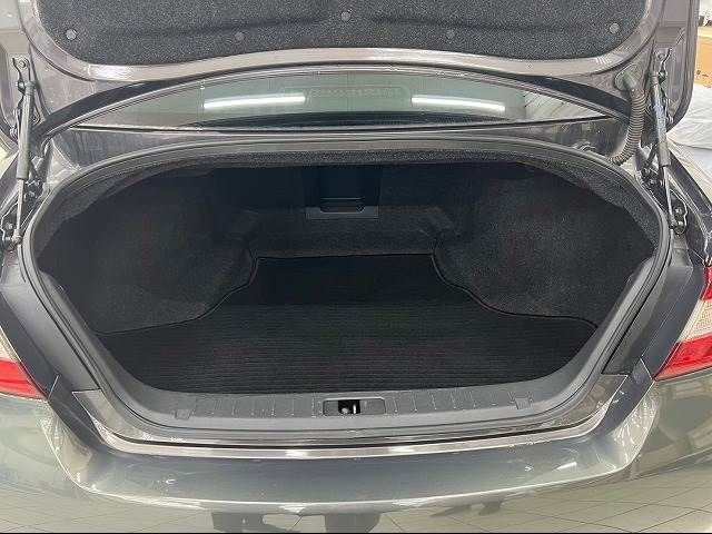 Nissan FUGA 2010-09 187949-10