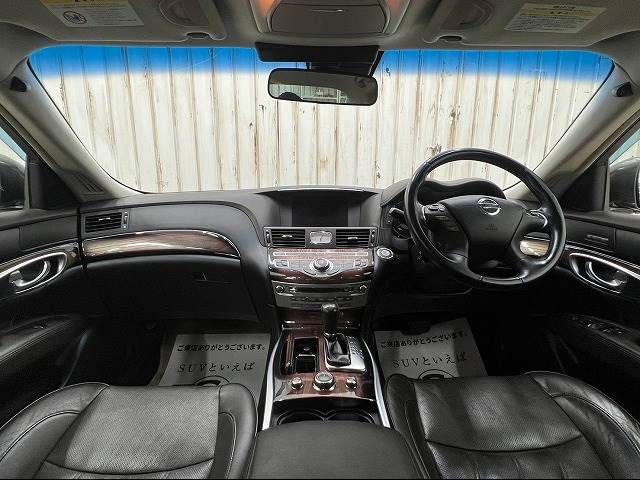 Nissan FUGA 2010-09 187949-1