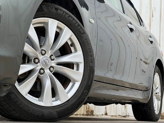 Nissan FUGA 2010-09 187949-18
