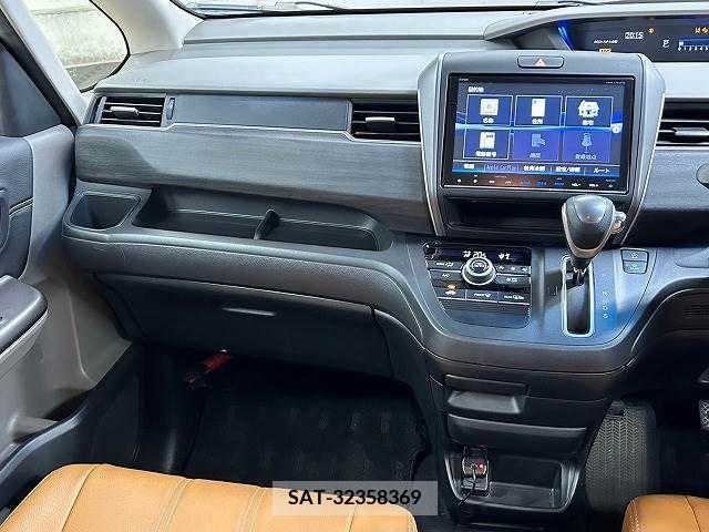 Honda FREED 2017-06 302901-11