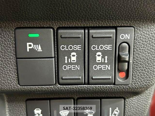 Honda FREED 2017-06 302901-6