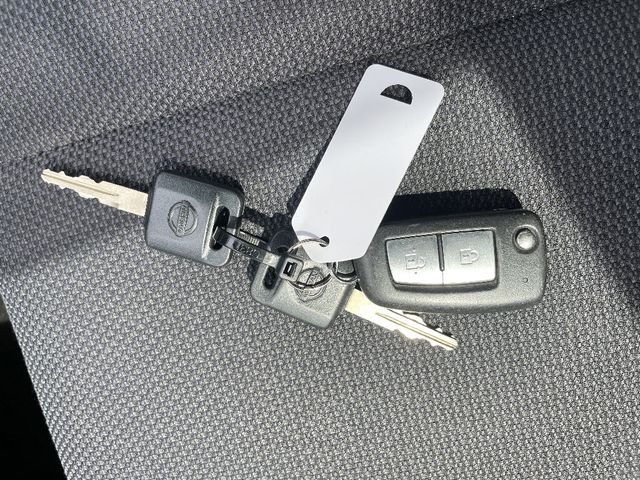 Nissan SERENA 2018-06 18375-12