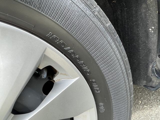 Nissan SERENA 2018-06 18375-26