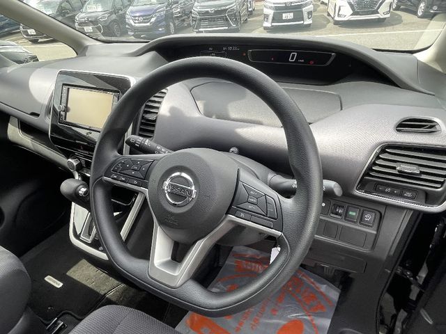 Nissan SERENA 2018-06 18375-11