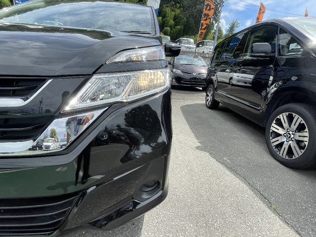 Nissan SERENA 2018-06 18375-28