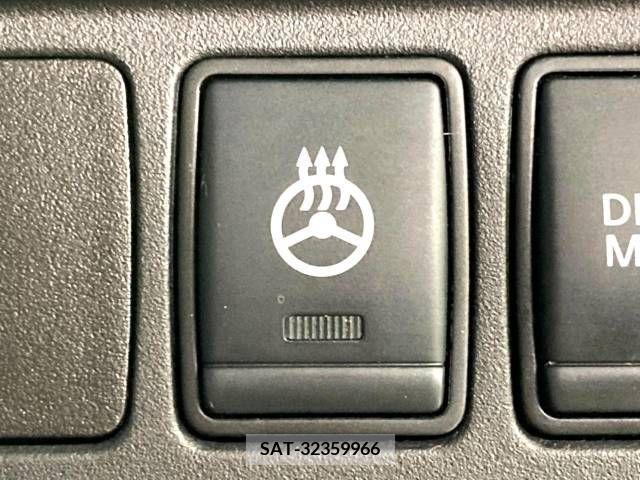 Nissan SERENA 2019-09 325048-7