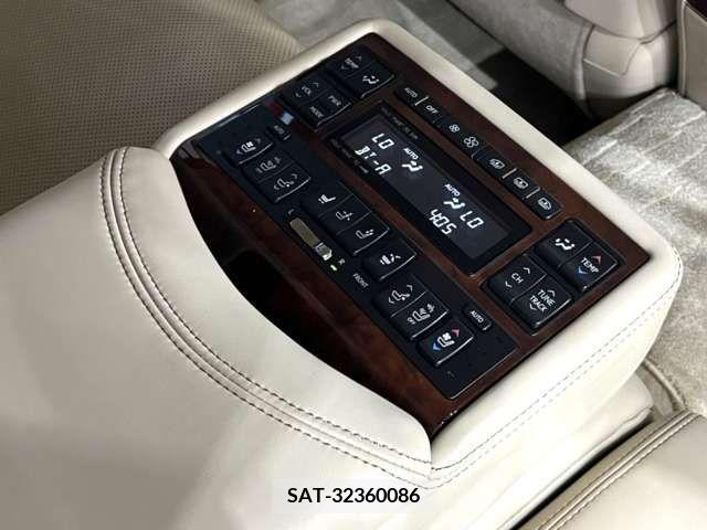 Lexus LS 2012-12 276628-6