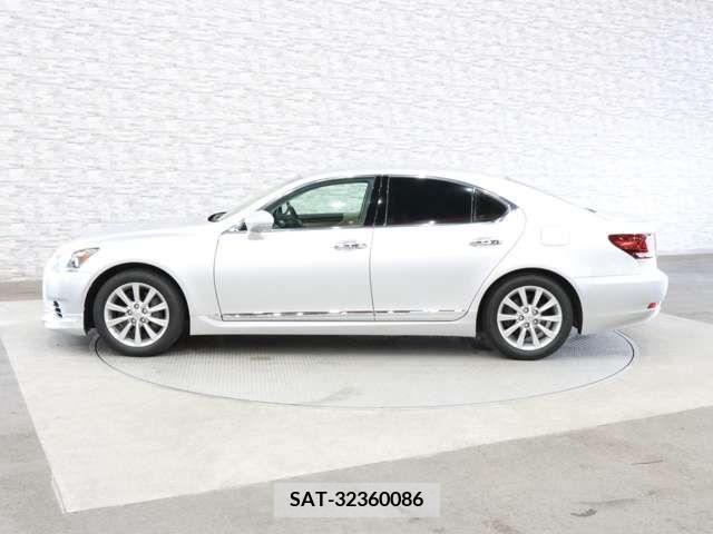 Lexus LS 2012-12 276628-10