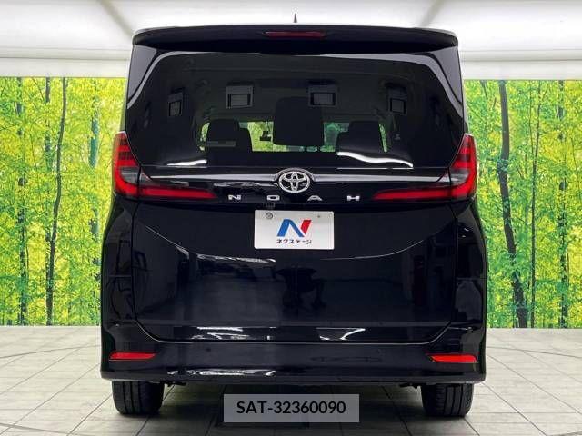 Toyota NOAH 2023-04 204538-15