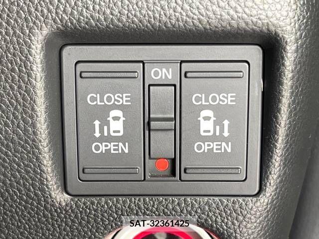 Honda N BOX CUSTOM 2018-08 338817-3