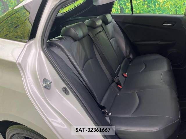 Toyota PRIUS 2022-04 332207-9