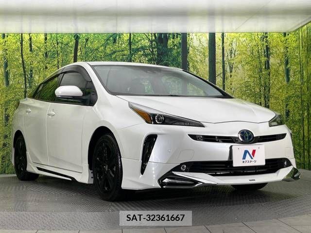 Toyota PRIUS 2022-04 332207-16