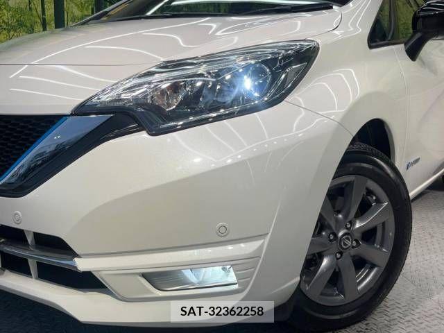 Nissan NOTE 2018-12 340932-12