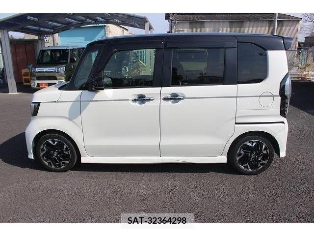 Honda N BOX CUSTOM 2017-09 372427-8