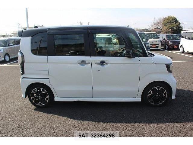 Honda N BOX CUSTOM 2017-09 372427-6
