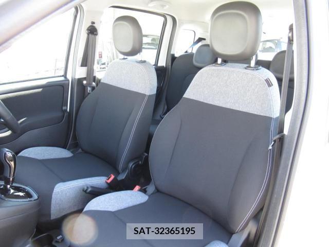 Fiat PANDA 2023-01 380635-15