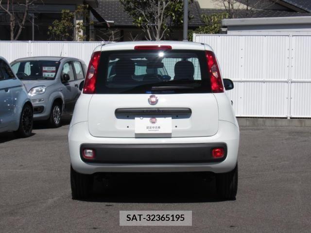 Fiat PANDA 2023-01 380635-5