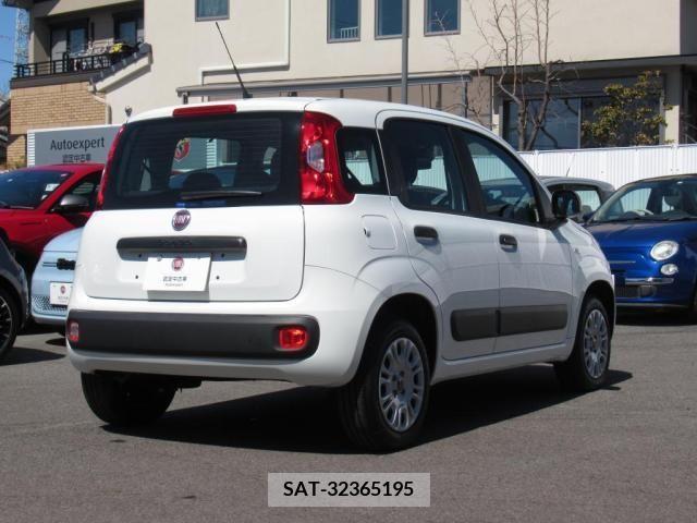 Fiat PANDA 2023-01 380635-10