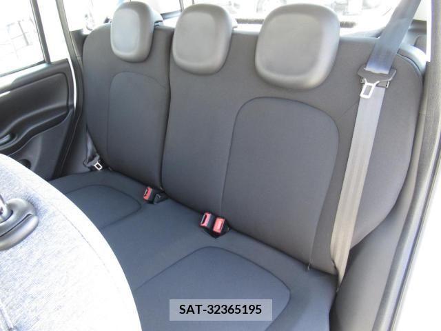 Fiat PANDA 2023-01 380635-16