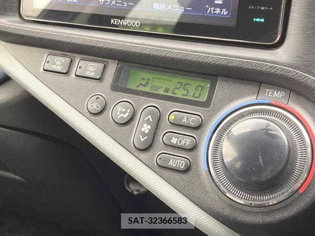 Toyota AQUA 2013-11 260208-6