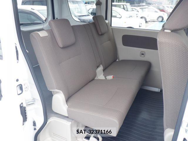 Suzuki EVERY 2023-07 301659-12
