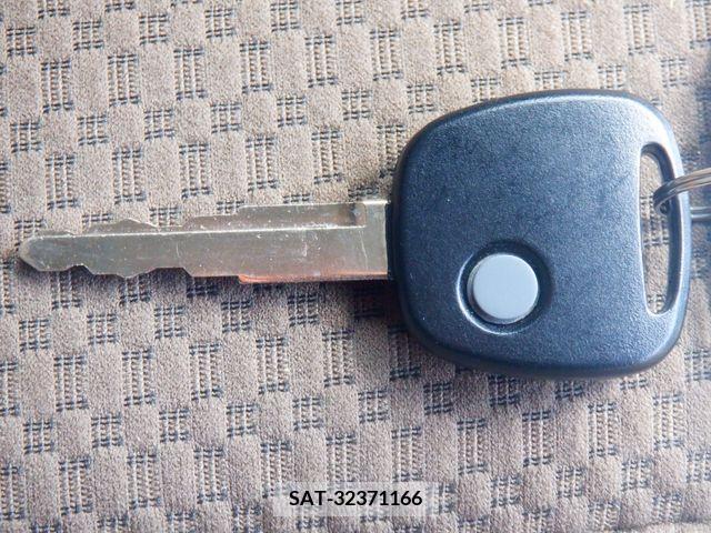 Suzuki EVERY 2023-07 301659-18