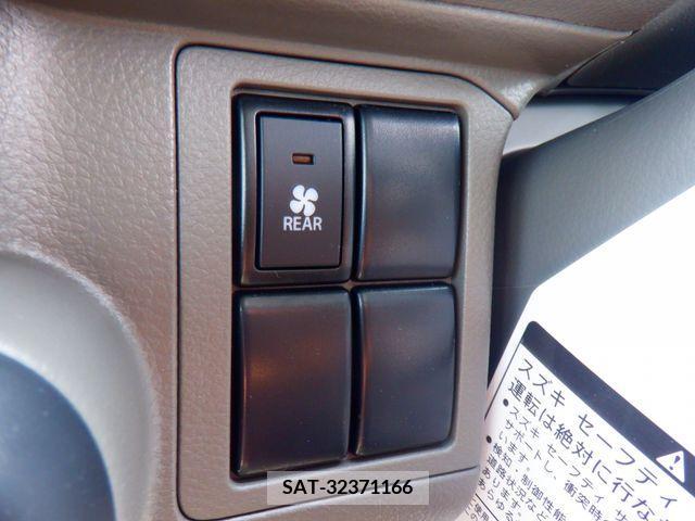 Suzuki EVERY 2023-07 301659-10