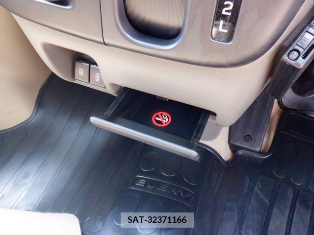 Suzuki EVERY 2023-07 301659-29