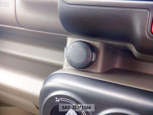 Suzuki EVERY 2023-07 301659-26