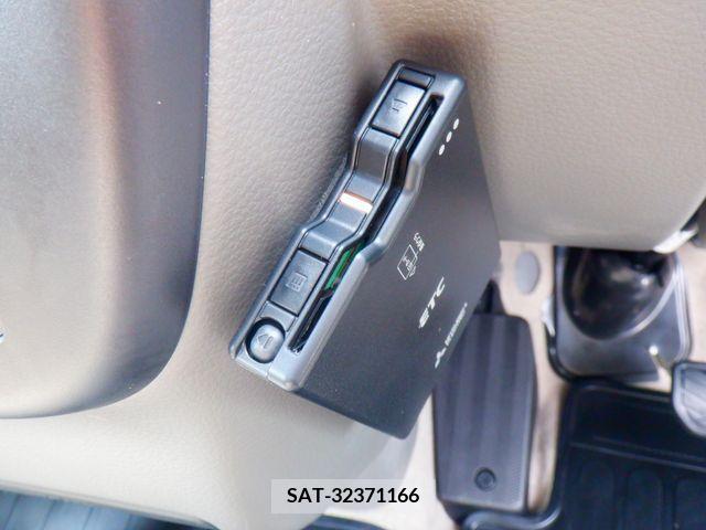 Suzuki EVERY 2023-07 301659-7