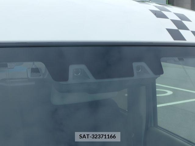 Suzuki EVERY 2023-07 301659-17