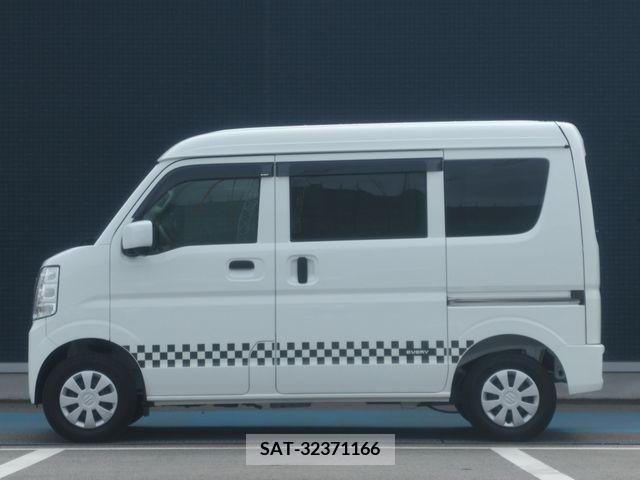 Suzuki EVERY 2023-07 301659-16
