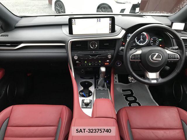 Lexus RX 2021-05 225399-8