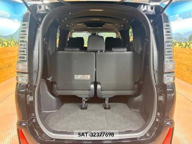 Toyota VOXY HYBRID 2019-01 289393-11