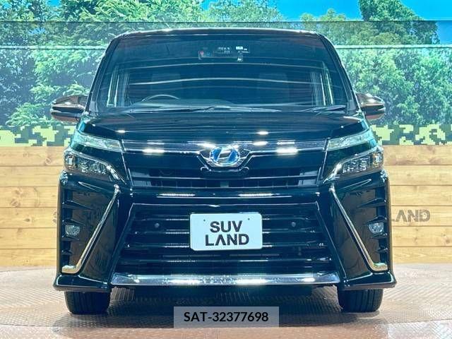 Toyota VOXY HYBRID 2019-01 289393-15