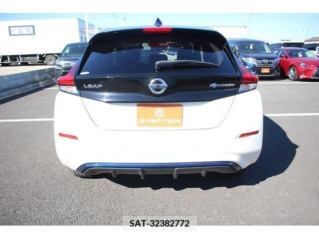 Nissan LEAF 2017-01 226351-10
