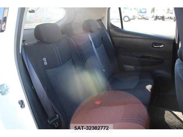 Nissan LEAF 2017-01 226351-15