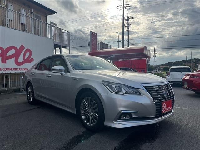 Toyota CROWN SEDAN 2015-11 11190-2
