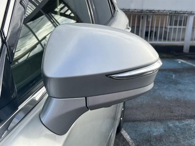 Toyota CROWN SEDAN 2015-11 11190-12