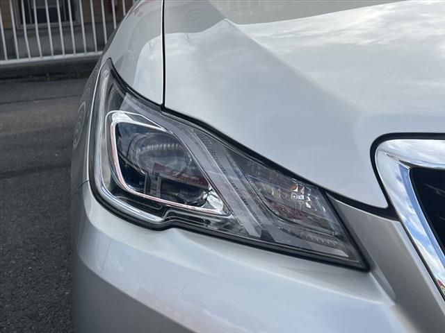 Toyota CROWN SEDAN 2015-11 11190-9
