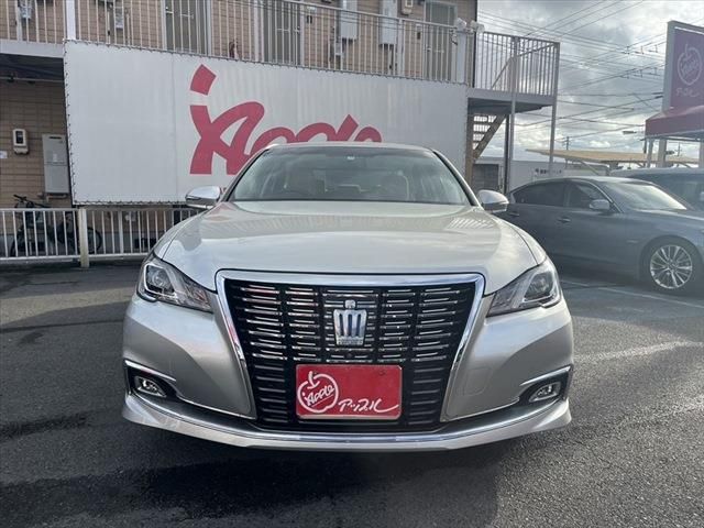Toyota CROWN SEDAN 2015-11 11190-1