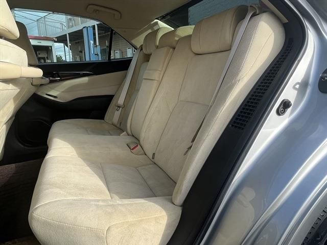 Toyota CROWN SEDAN 2015-11 11190-22