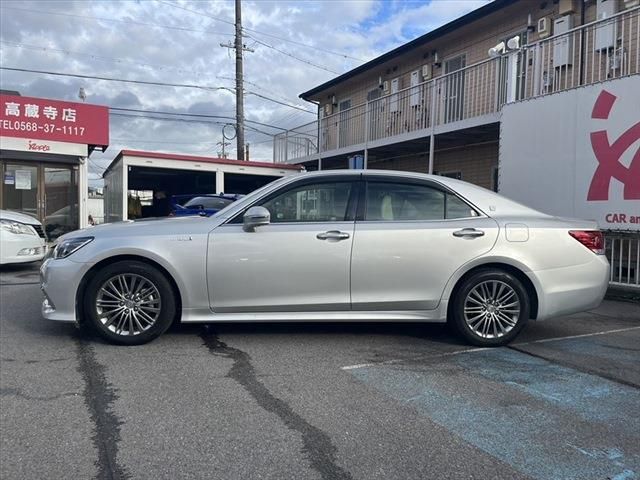 Toyota CROWN SEDAN 2015-11 11190-7