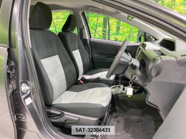 Toyota AQUA 2014-03 379718-8