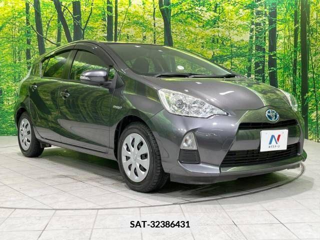 Toyota AQUA 2014-03 379718-16