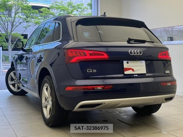 Audi Q5 2019-06 317969-5