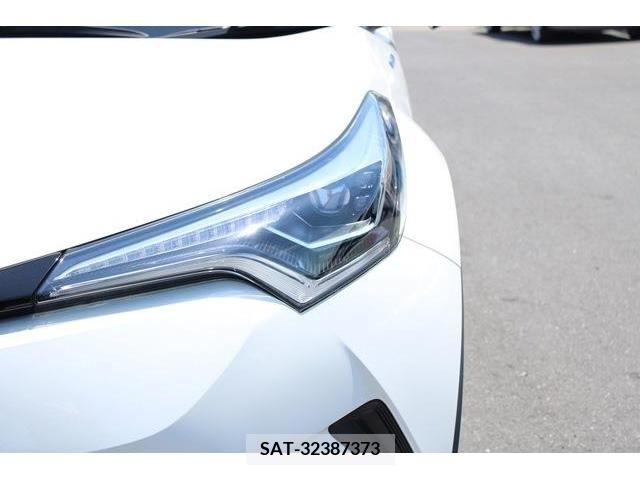 Toyota C-HR 2019-09 351857-11