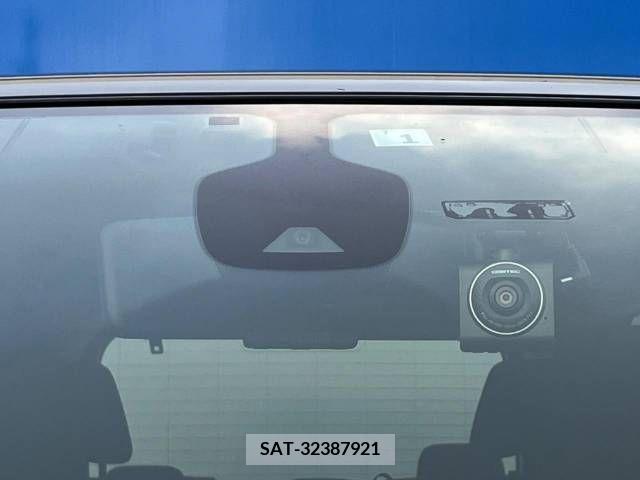 Nissan SERENA 2018-01 324933-7