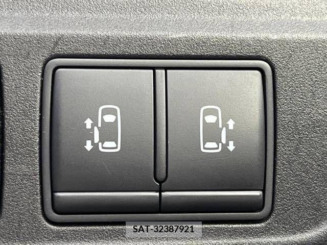 Nissan SERENA 2018-01 324933-4