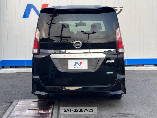 Nissan SERENA 2018-01 324933-15